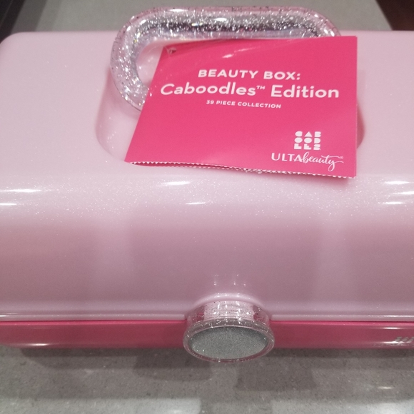 NEW 36pc Caboodles × Ulta Beauty Makeup Train Case Pink - Picture 4 of 6